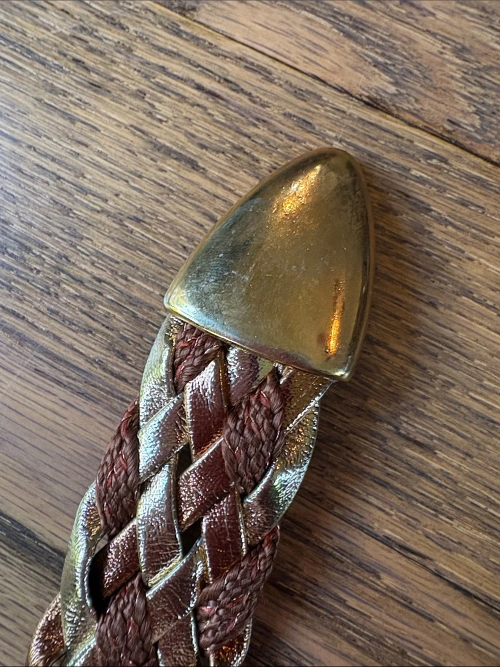 N/A metallic gold